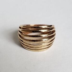 Elegant Gold-Tone Women's Ring